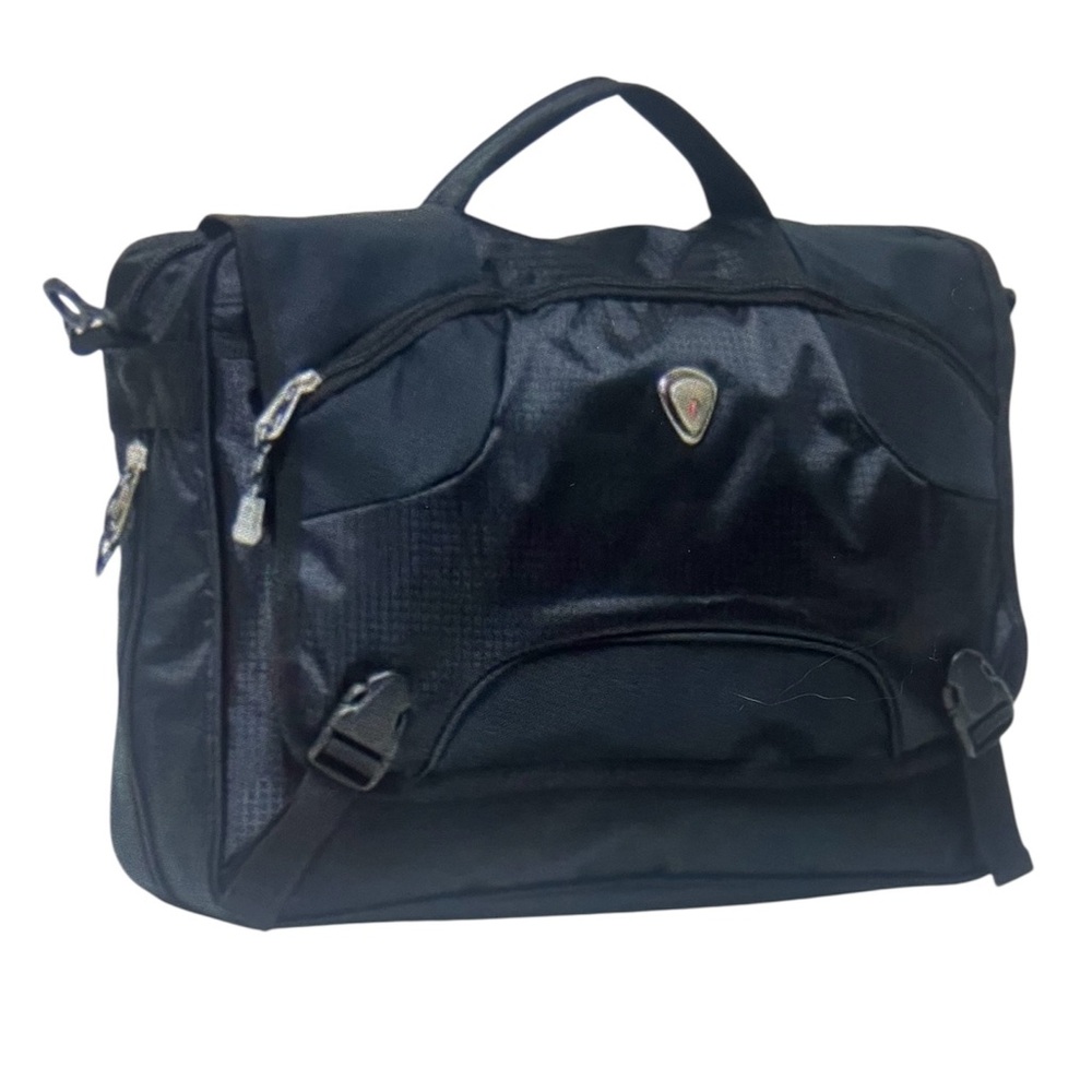 NWT CALPAK Black RANSOM 18" Premium Pavillion Expandable Messenger Laptop Bag